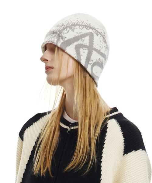 SYMBOL LOGO BEANIE IVORY