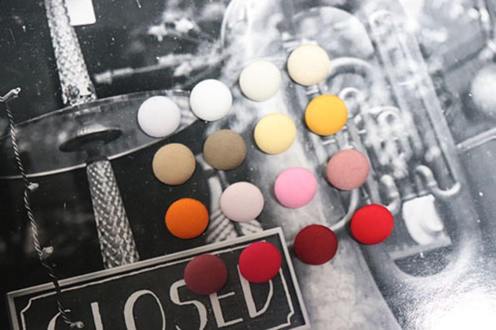 의류부자재 TC원단 38 color 일반꼬다리 싸개단추5개