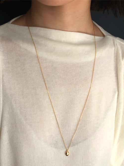 row necklace