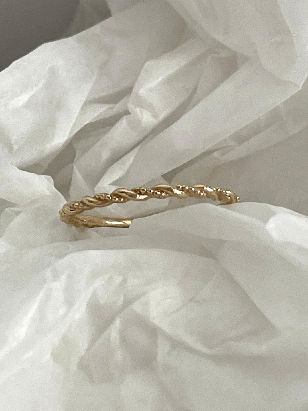 14k Vine Ring