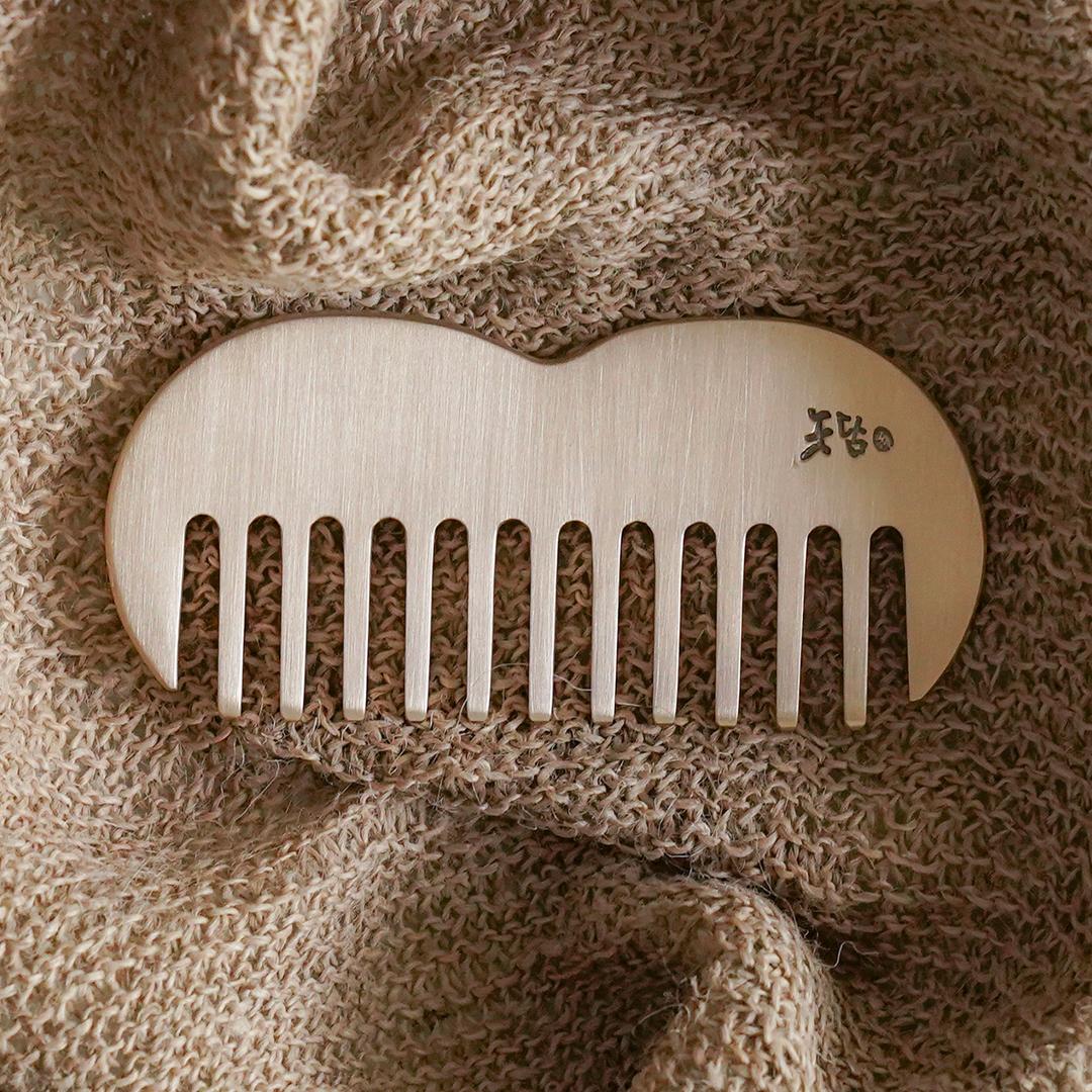 [도착보장] 놋담 방짜유기 애플빗 두피 괄사 마사지기+저고리 증정