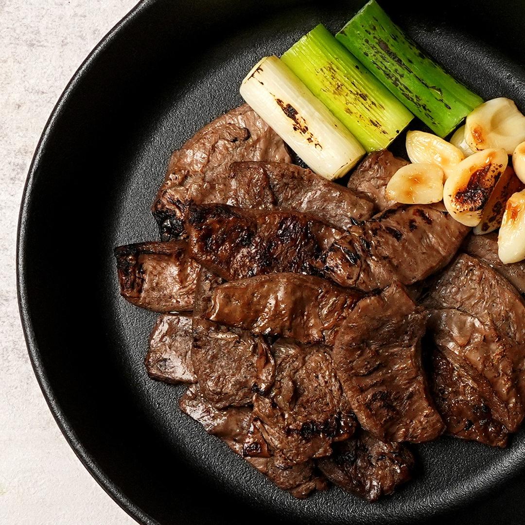 뉴잇 숯에 구운 식물성 갈비 간장맛