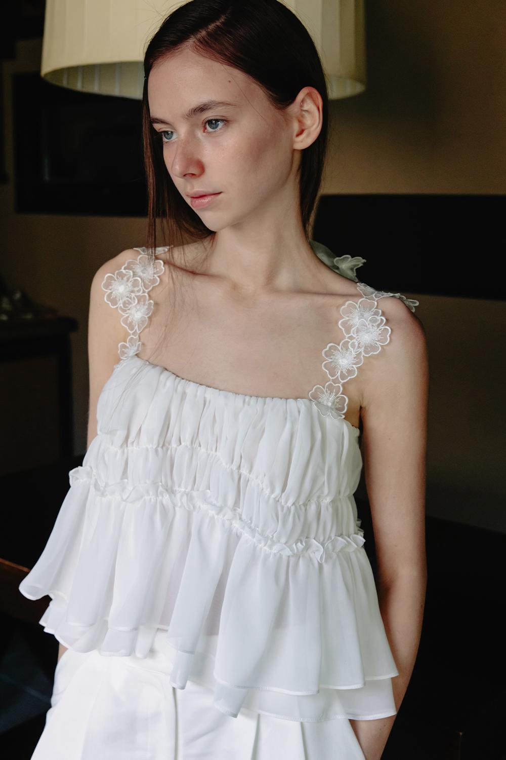 [6월 5일 예약배송] DELPHINIUM CHIFFON SHIRRING TOP_TT5S210IV