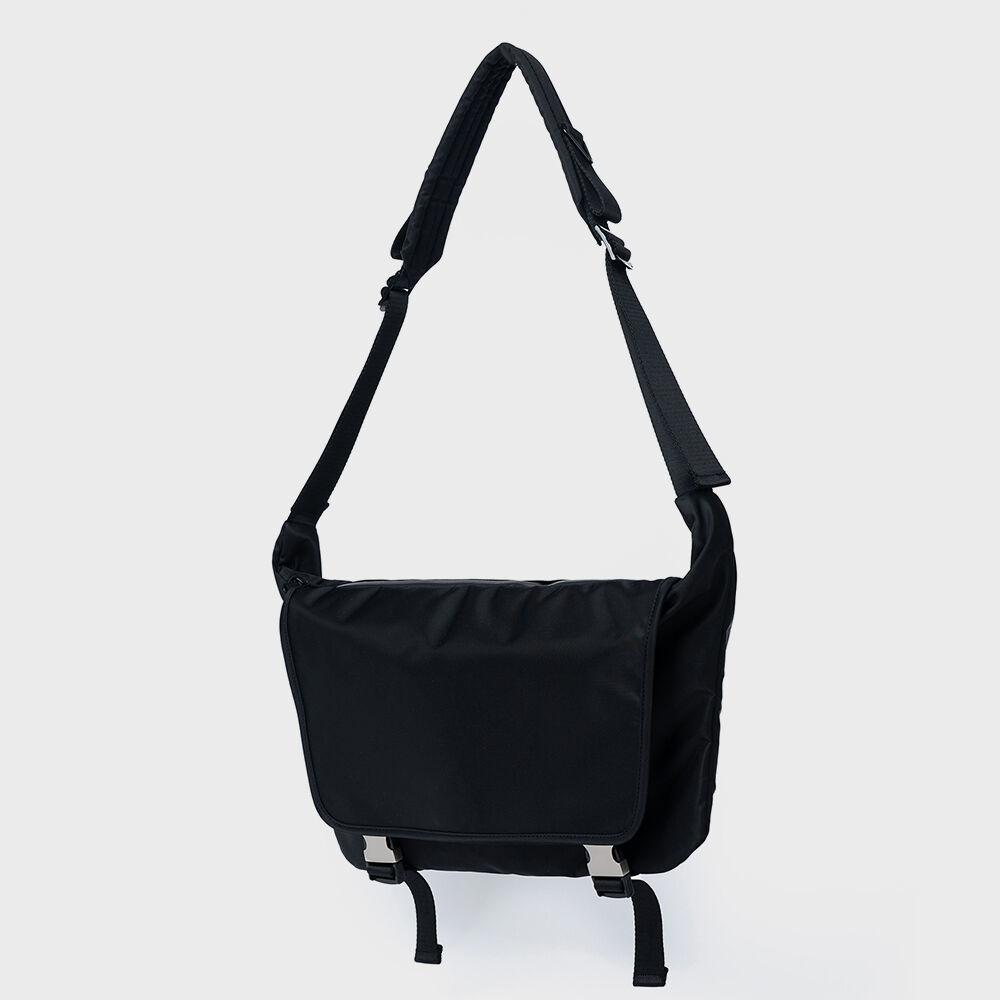[HAH ARCHIVE] 2BUCKLE BIKER MESSENGER BAG (BLACK)