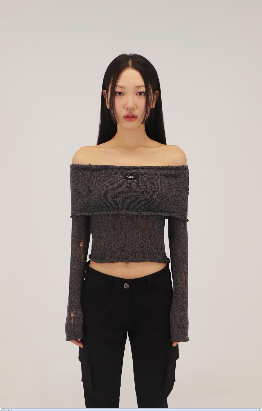 city offshoulder cropped knit darkgray