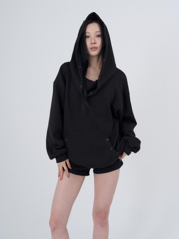 [ made ] eyelet open shoulder hood top / black
