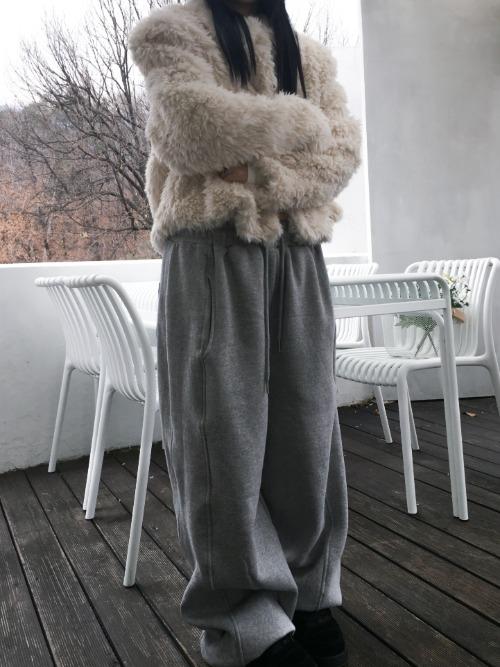 rug fur jacket  [2c]