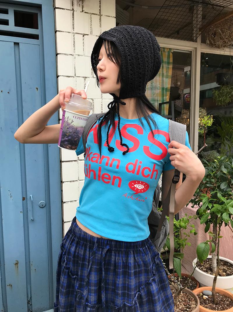 (*당일발송) KISS ♥ CROP HALF T (white / blue)