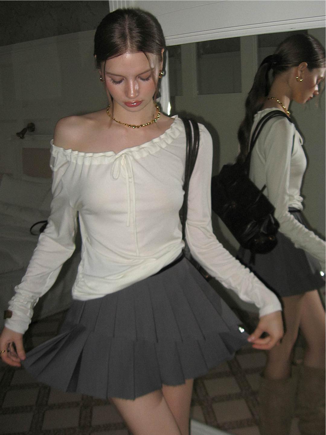 [UENA] Love Poem Drawstring Off-Shoulder Top