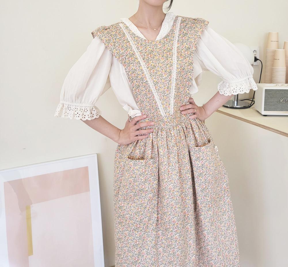 캄드 자체제작 백지영 앤스 플라워 프릴 자수 에이프런 원피스 앞치마