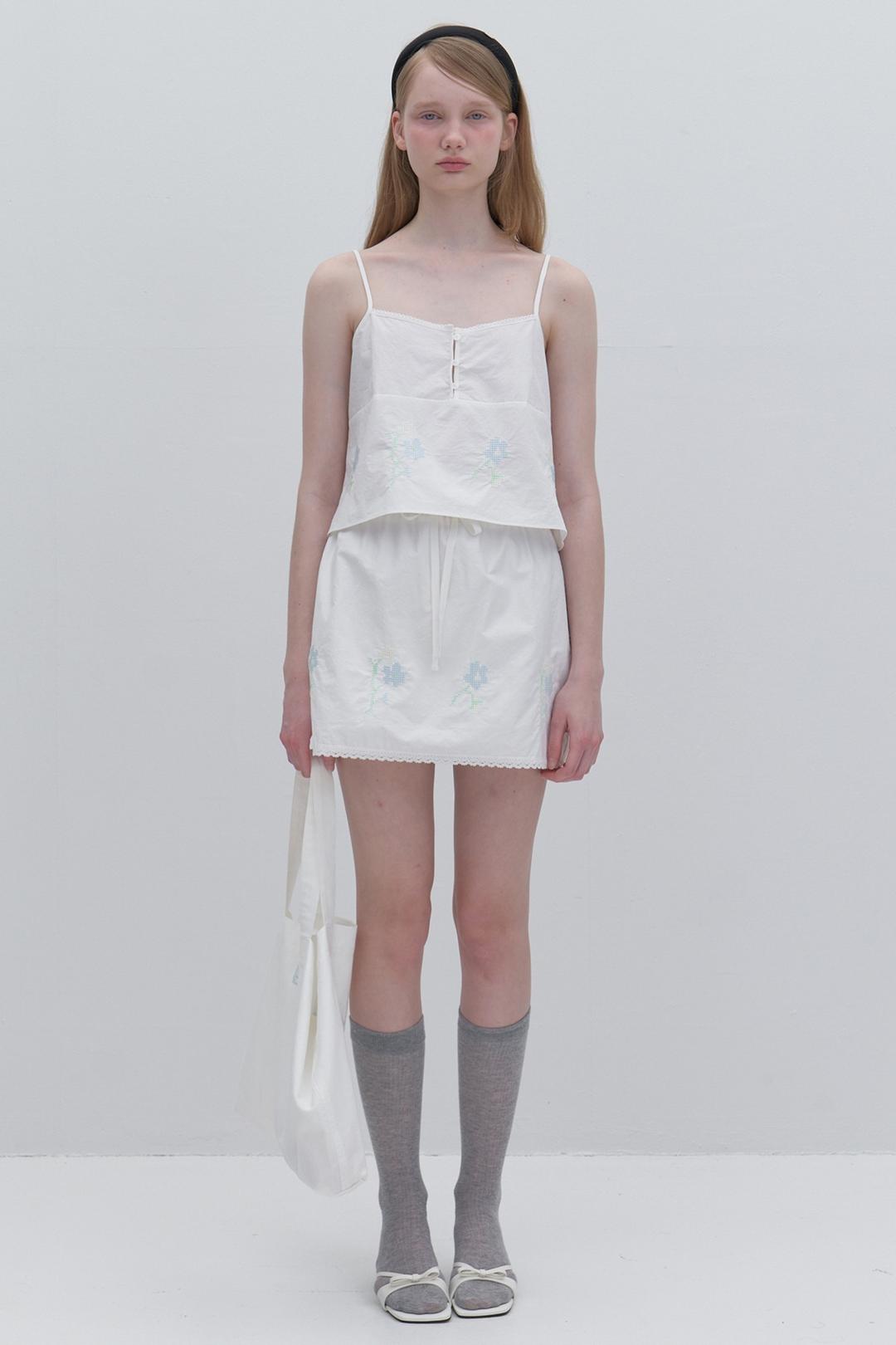 (3rd Re-stock) Cross-stitch Skirt (White)