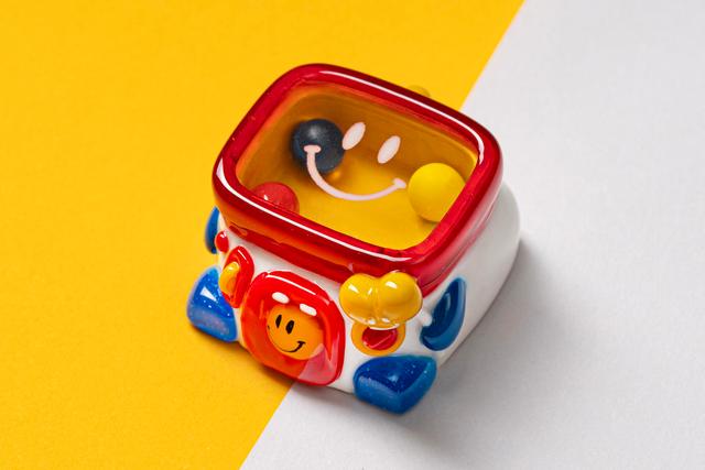 Gaccha series: Capsule Keepers artisan keycaps