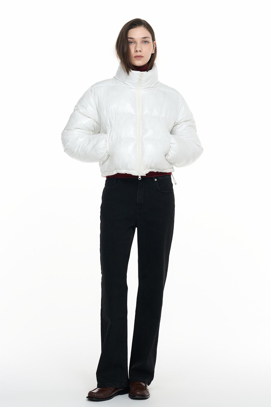 WOMAN 글로시 숏 푸퍼 [WHITE]