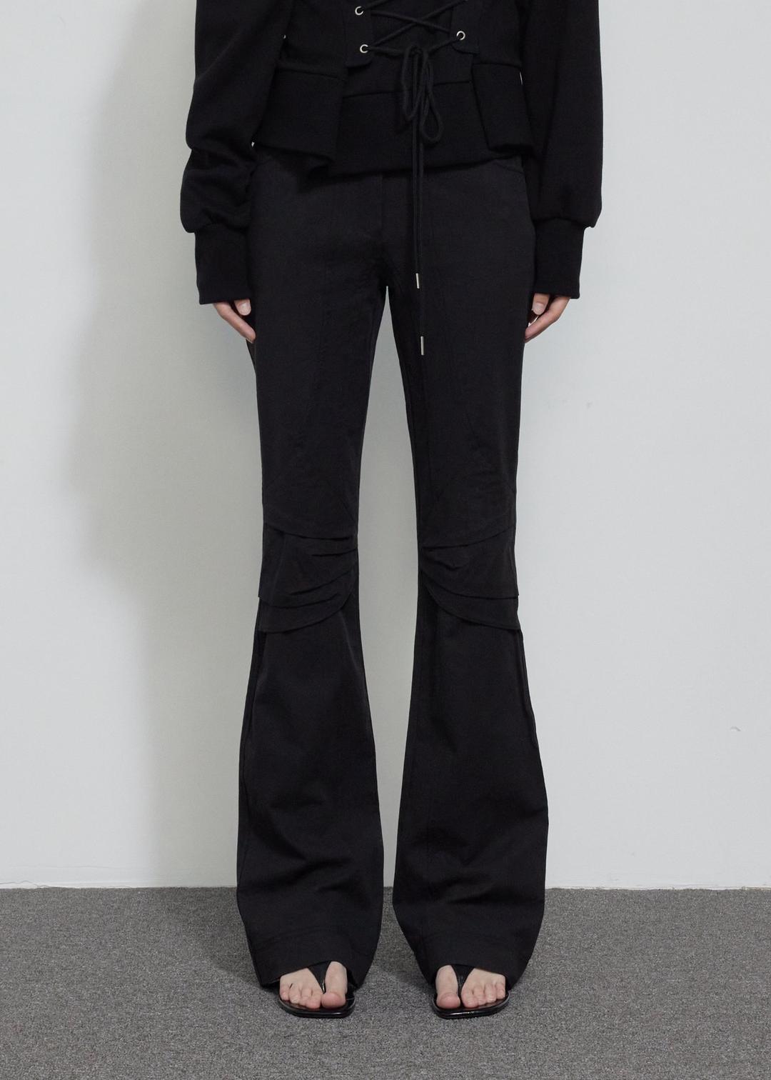 AMPLE KNEE COTTON BOOTCUT, BLACK