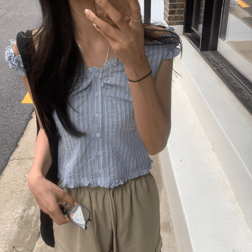 슈가러블 나시 블라우스 (프릴/오프숄더)