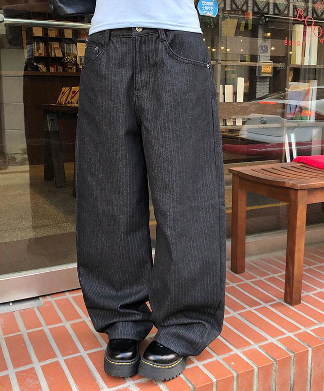 니어웨어 [⛄겨울신상]  딩커 논페이드 스트라이프 데님 (2color)/본딩기모/기모청바지/와이드핏팬츠/데이트룩/스트라이프청바지