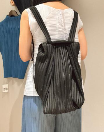 이세이미야케 24SS LINEAR KNIT BAG-46 백팩 (2컬러) AG702