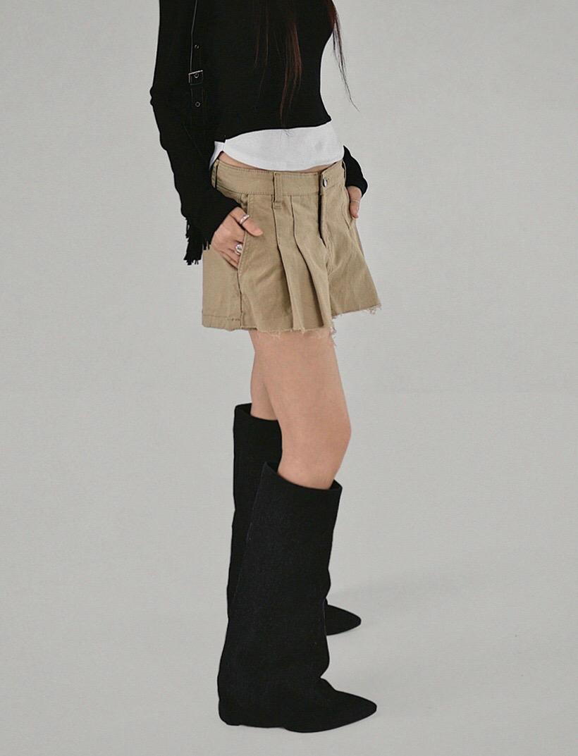 시크윈 MAY PLEATS CUTTING SKIRT PANTS SHORTS  메이 플리츠 커팅 치마바지 숏팬츠 스커트 (2COLORS)