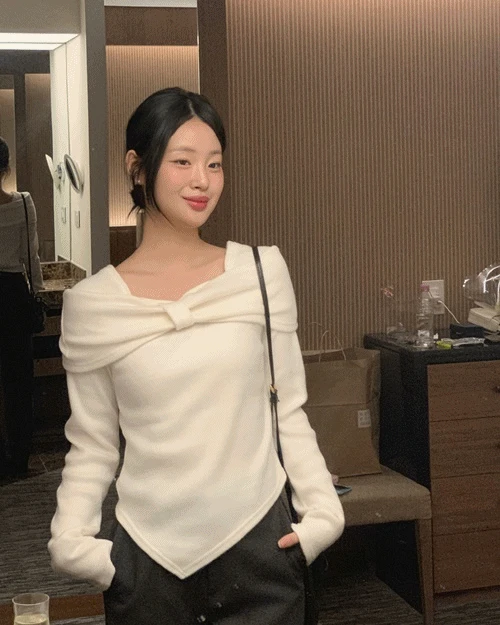 주문폭주!! [기모🔥/ 데이트룩/러블리룩💘] 리본 스판 니트 언발 티셔츠 (3color)