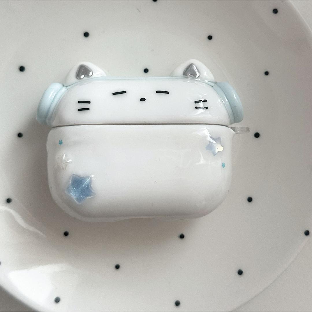 Angel cat AirPod case