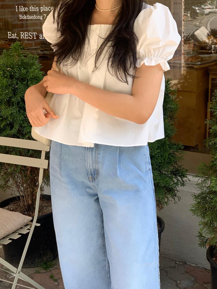 [메리bl-ivory] 스퀘어넥 프릴 퍼프 셔링 아이보리 숏 크롭 반팔 블라우스