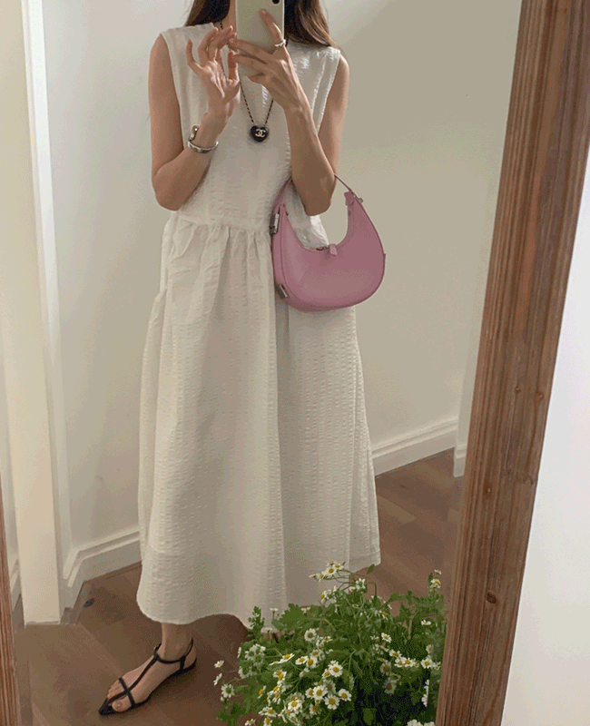 [쿨링감/휴양지룩/고퀄핏보장!] summer 링클 주름 슬리브리스 민소매 롱원피스 - 2color