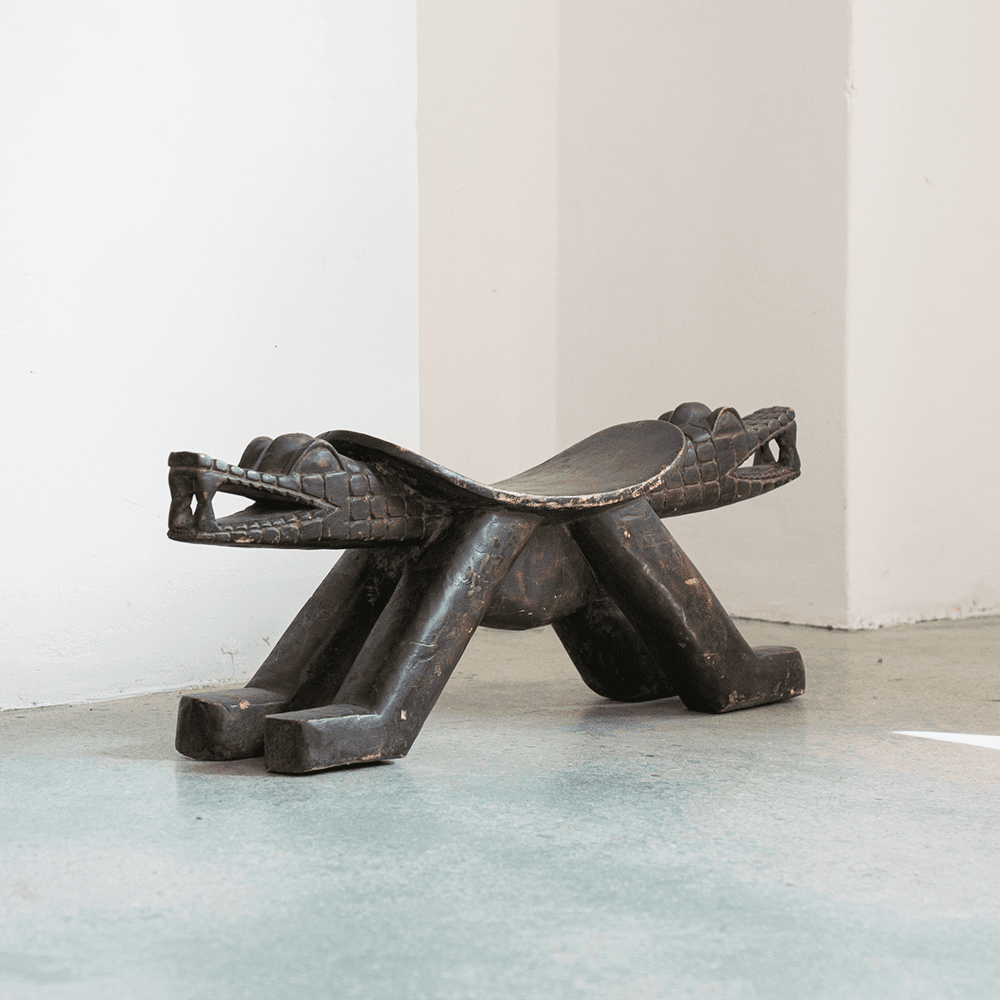 Baule Crocodile Stool
