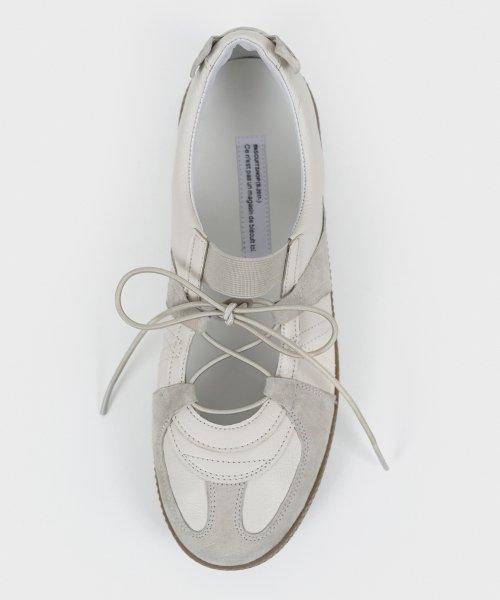 비스킷샵(BISCUITSHOP)  클래식 독일군 발레슈즈 [아이보리] - 사이즈 & 후기 | 무신사