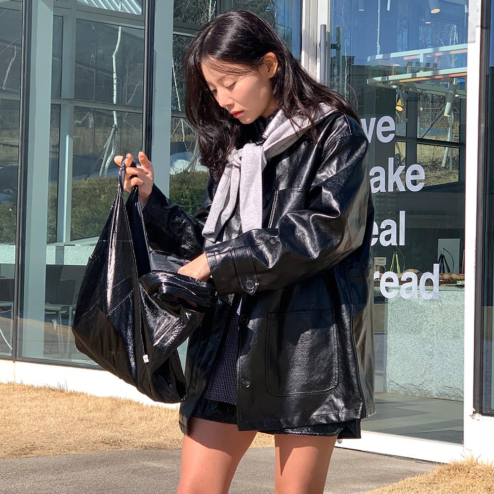 [BK 3/28이내 예약배송]Leather Out-Pocket Half Jacket (2color)