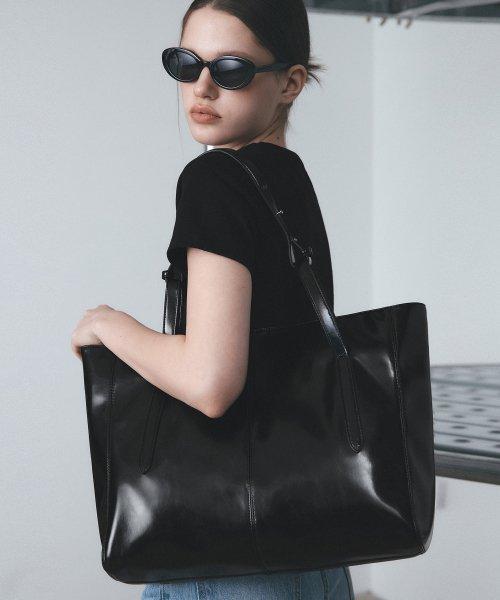 글로시 투웨이 쇼퍼백 [BLACK]