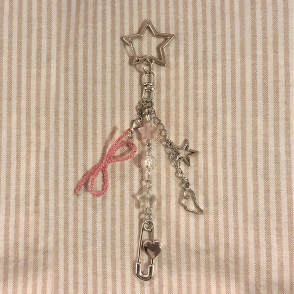 [비즈 날개 키링] 리본 별 하트 천사날개 귀여운 감성 스트랩 마을엔
