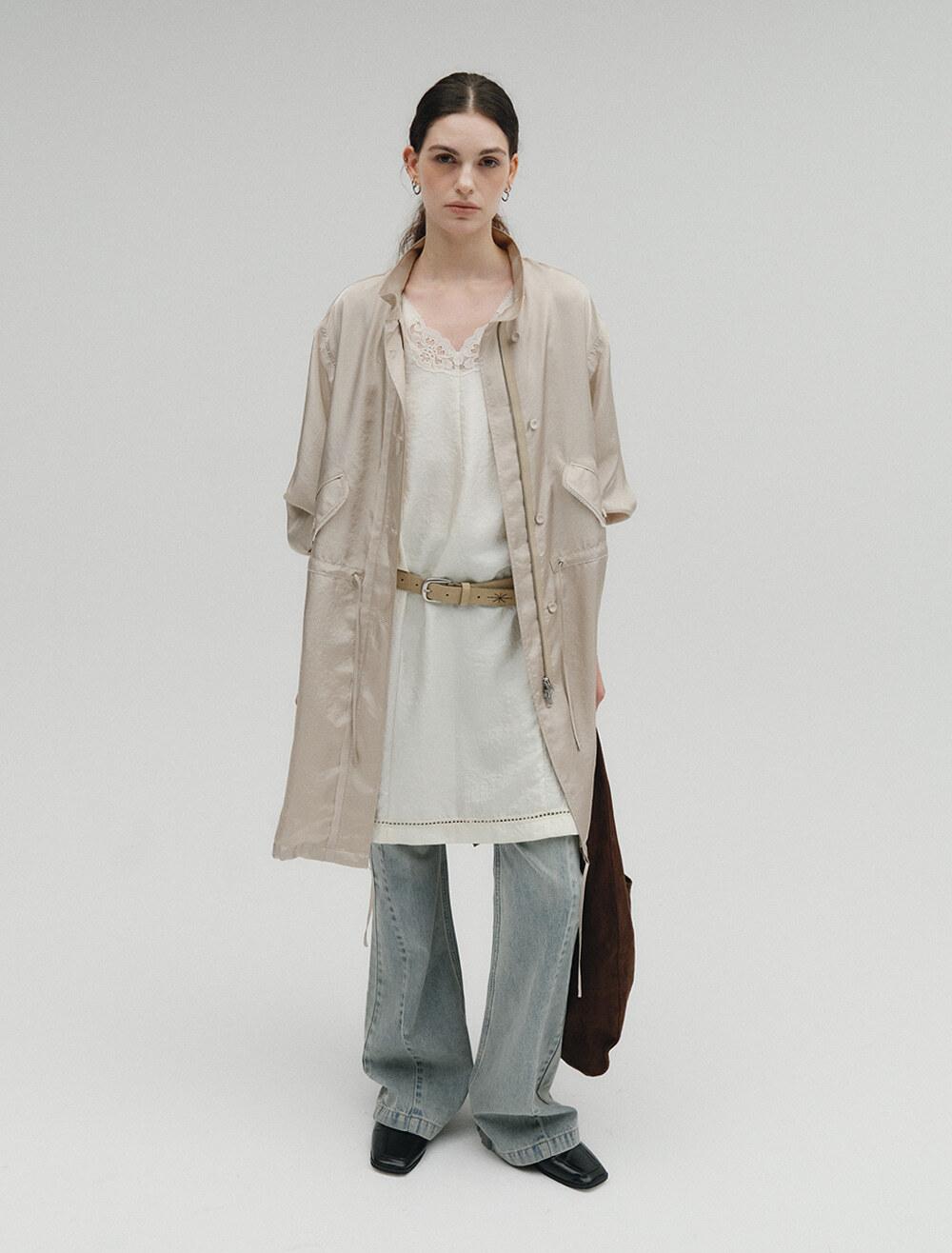 [9월1일 예약배송] GLOSSY LOW-EDGE FIELD JACKET [BEIGE]