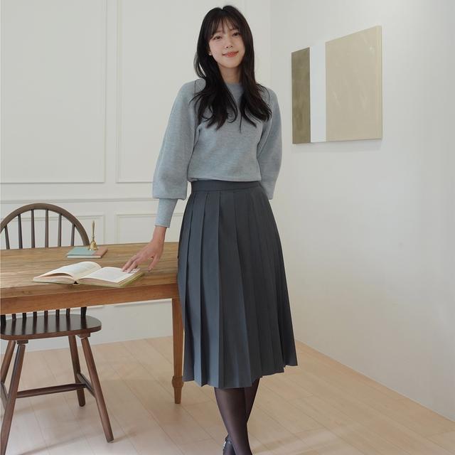 INVERTED PLEATS SKIRT