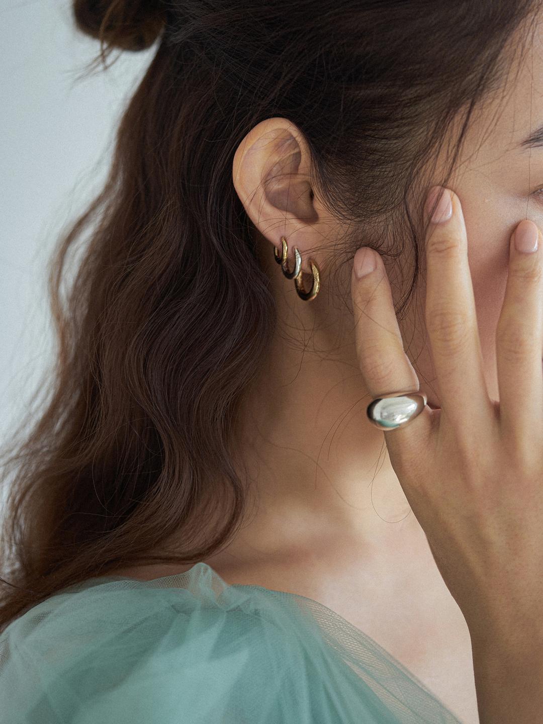 OT BASIC 3 EARRINGS GOLD