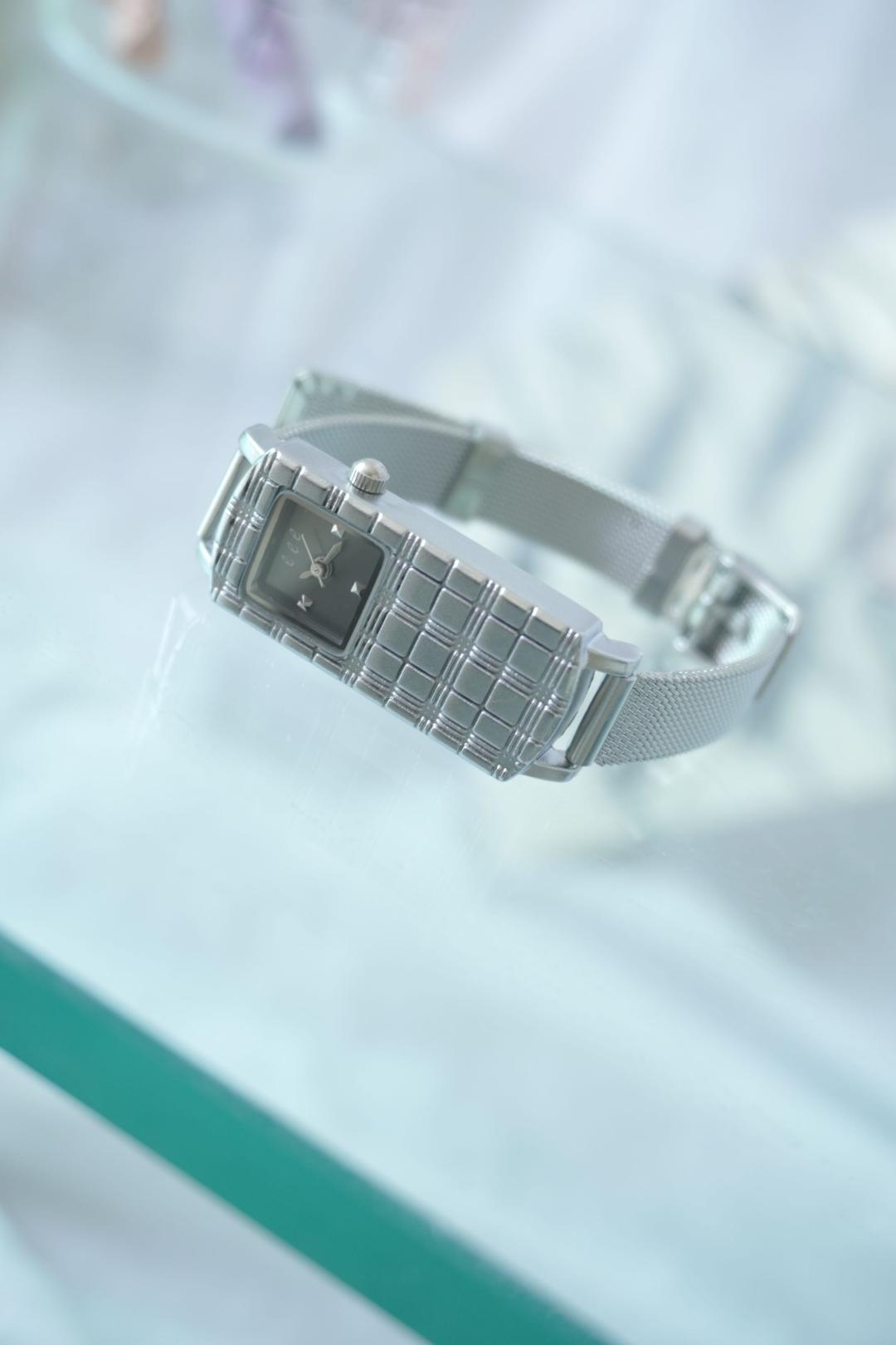 check bar watch [Dark Gray]