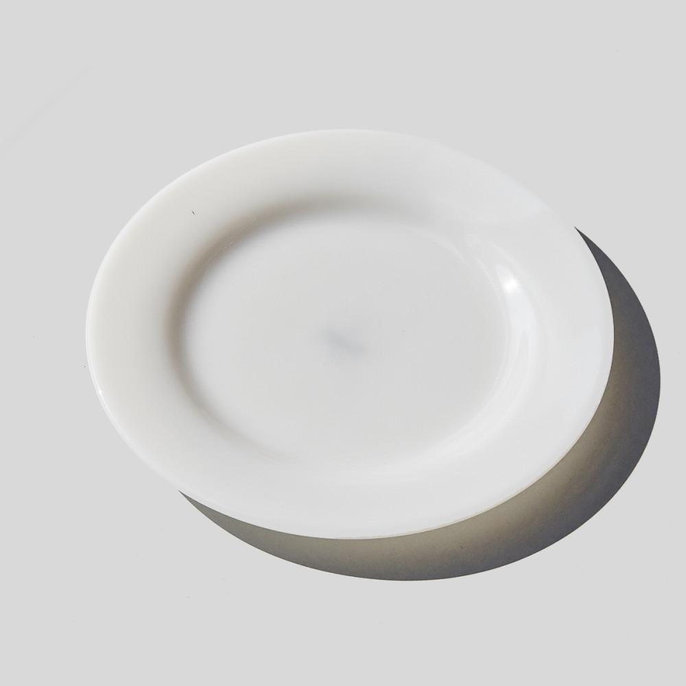 [언스][UNS] MILK GLASS 8 inch PLATE - MILK