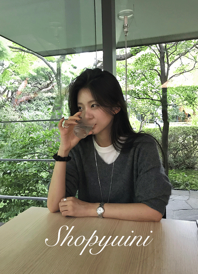 유이니 [홀가먼트/울100] Foggy v neck knit (5color)