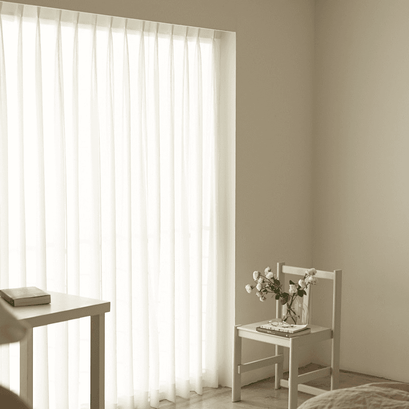 조금 더 도톰한 milky chiffon curtains