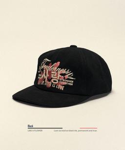 'Like a Flower\' 사랑 볼캡 블랙