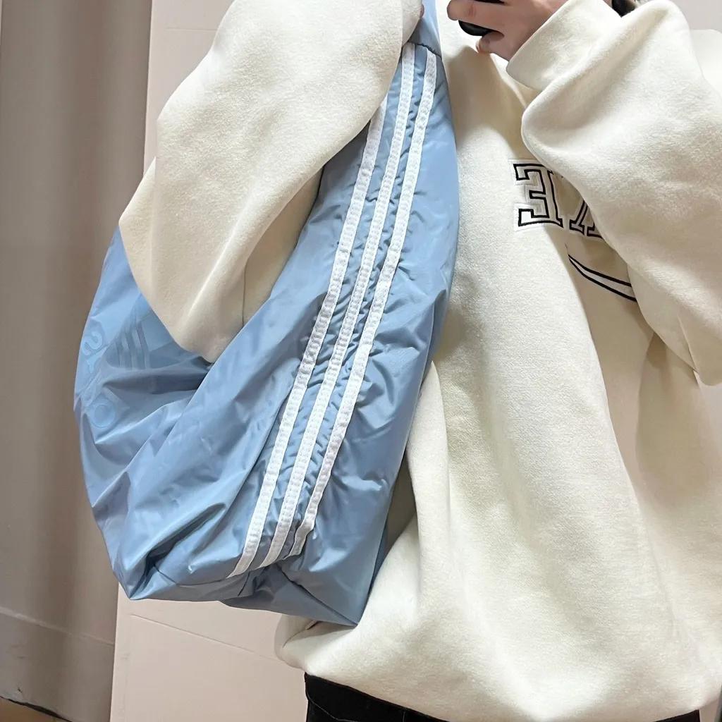 아디다스 오리지널즈 올웨이즈 웨어러블 토트 & 숄더백 스카이 블루 IX5259