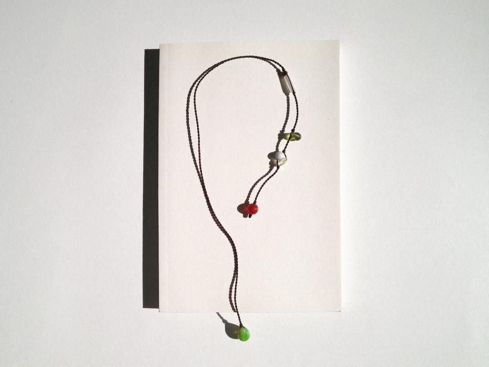 [모지] 가을 원석 매듭 책갈피