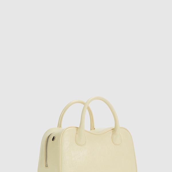 [웬디 착용] [4월 24일 예약배송] PANÉ Bag (Cream Butter)