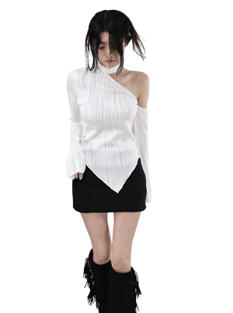 [당일출고] WAVY WAVE V-CUT ONE-OFF SHOULDER CUT-OUT BLOUSE TOP 웨이브 브이컷 숄더 컷아웃 블라우스 언발탑