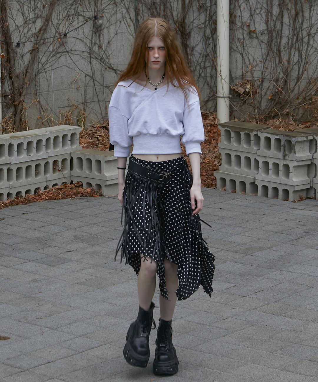 3/20 예약배송 Crossed Crop Sweatshirt (MELANGE WHITE)