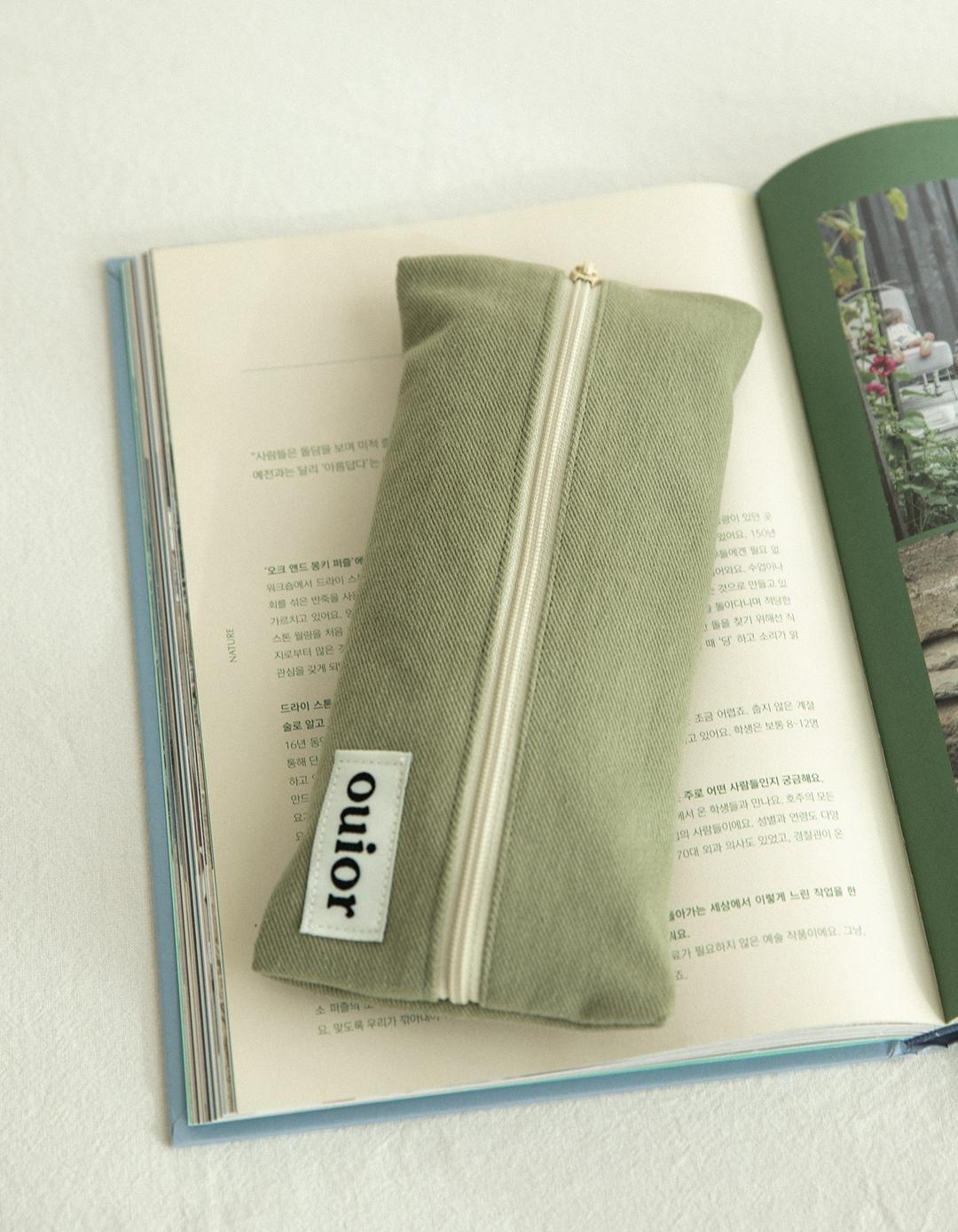ouior flat pencil case - green tea (middle zipper)