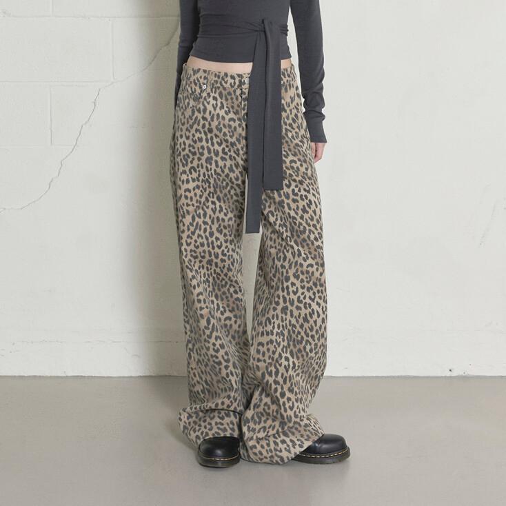 LEOPARD STRAIGHT PANTS - BEIGE