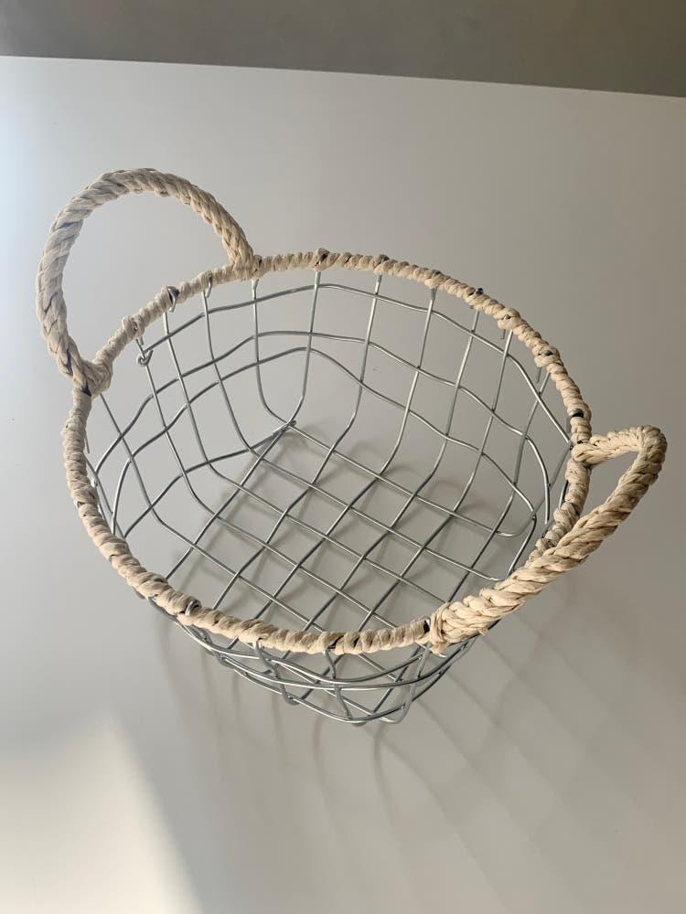 Vintage mood iron basket