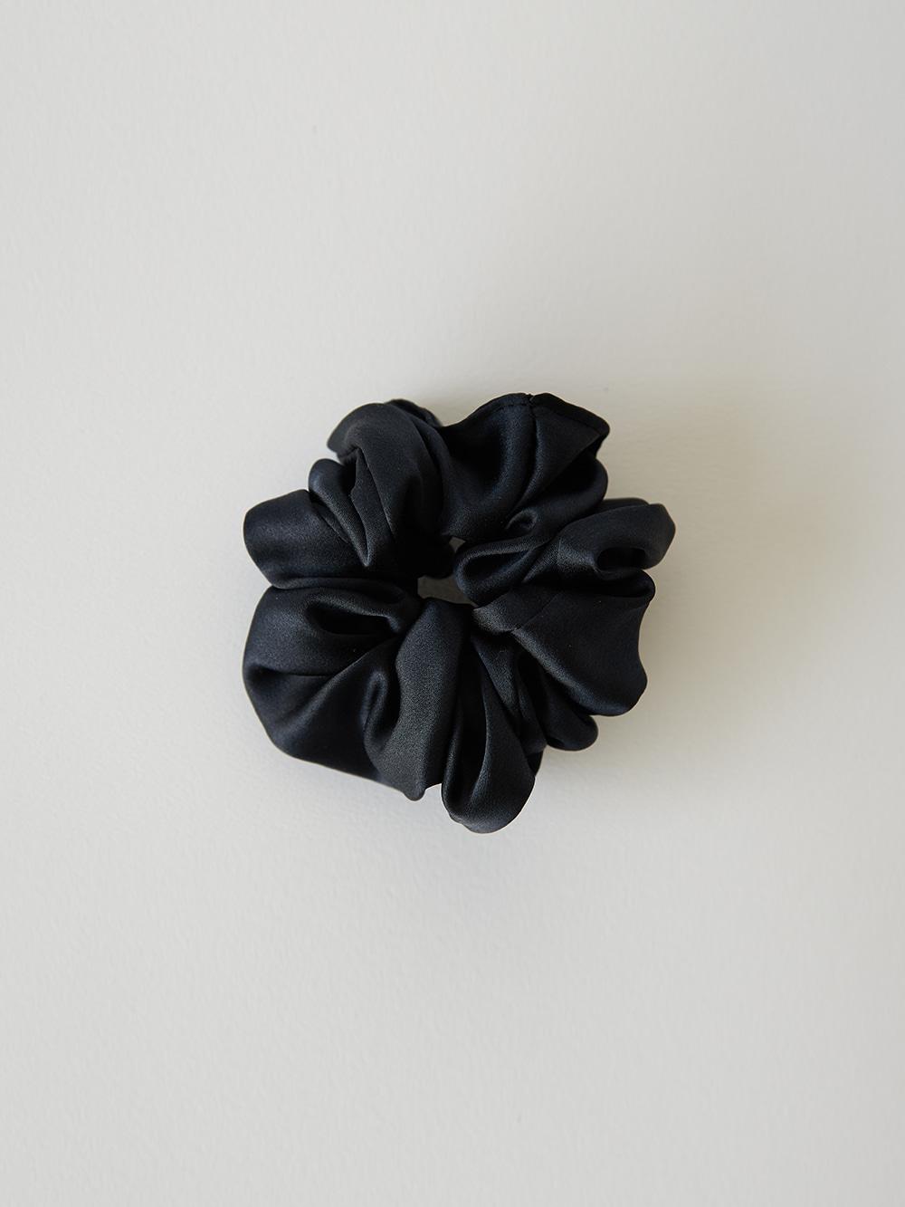 HELEN SILK SCRUNCHIE SMALL (5 COLORS)