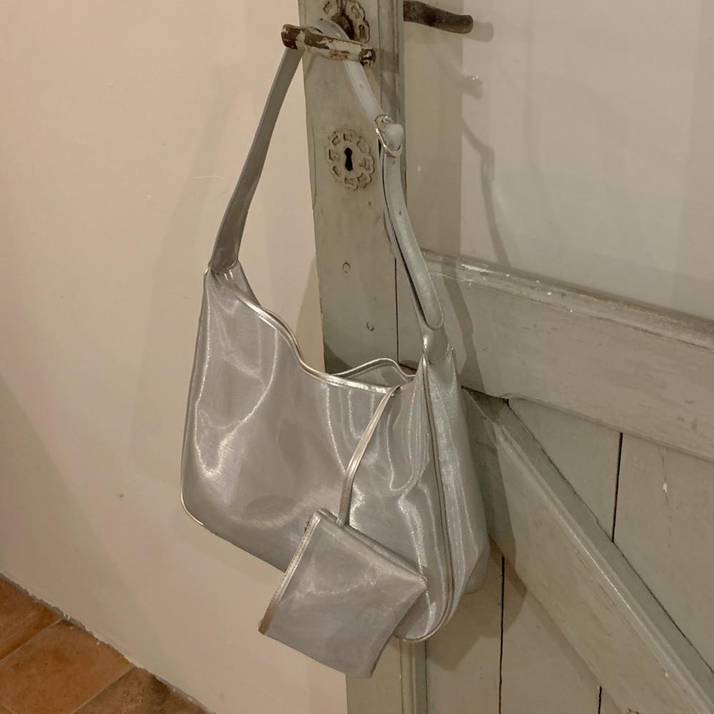 글로시 실버 매쉬 가방 토트백 숄더백