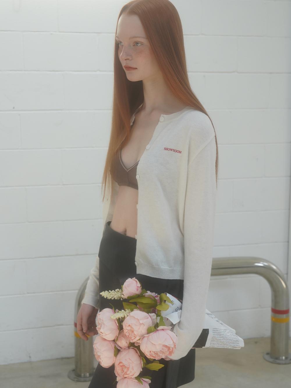 320쇼룸 320쇼룸 엠브로 로고 울 캐시미어 블렌드 자수 가디건 아이보리